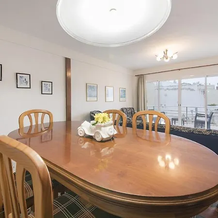 Apartment R28 Montserrat 11-3 *