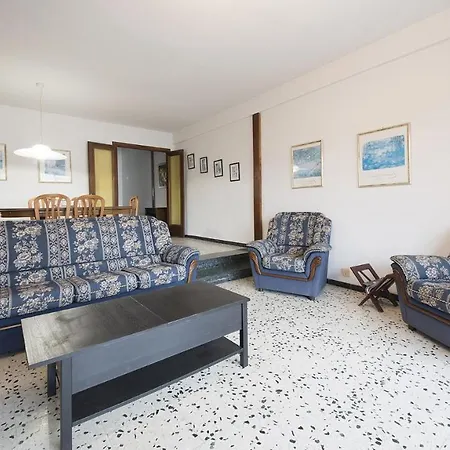 R28 Montserrat 11-3 Apartment *